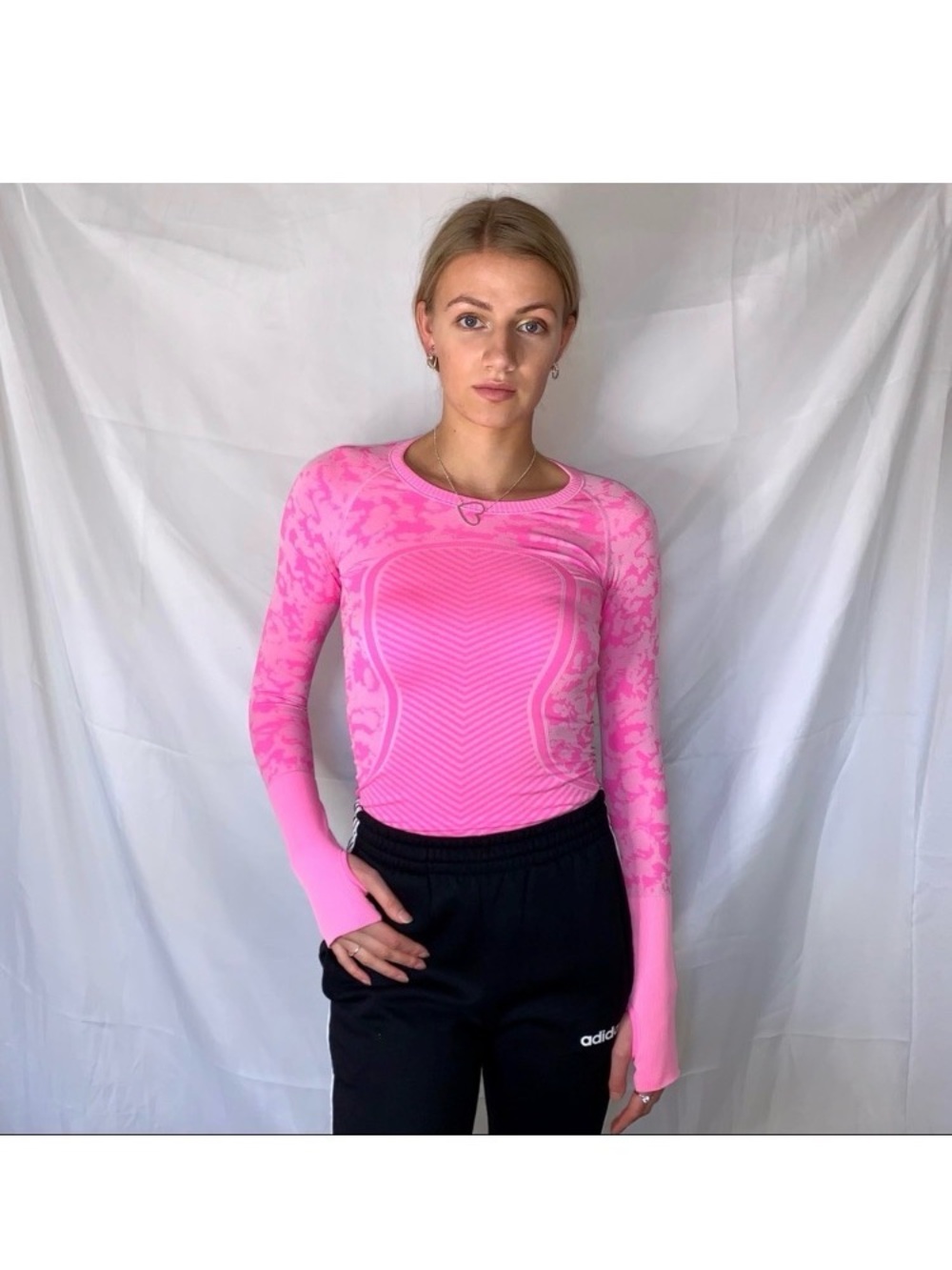 Lululemon Swiftly Tech Long Sleeve Shirt Pink Seamless Running Top Thumb Holes 6